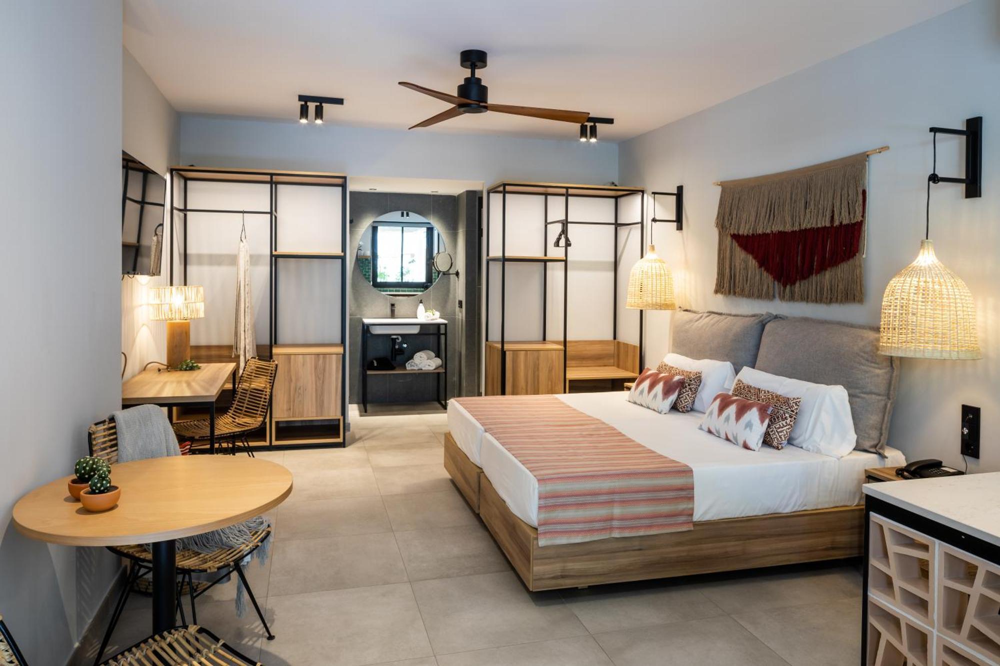 Aparthotel Casita Blanca - Adults Only San Antonio  Exterior photo