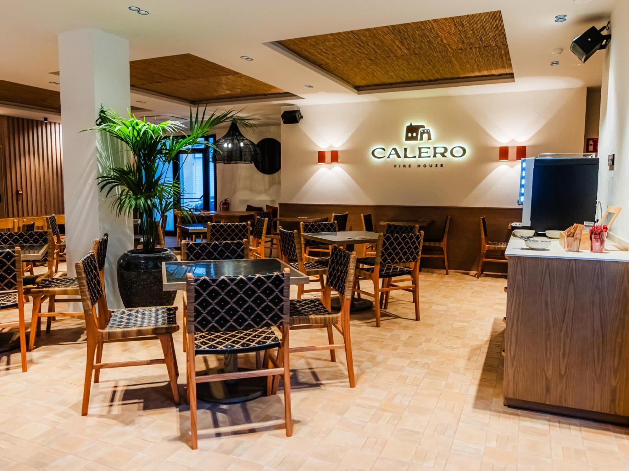 Aparthotel Casita Blanca - Adults Only San Antonio  Exterior photo