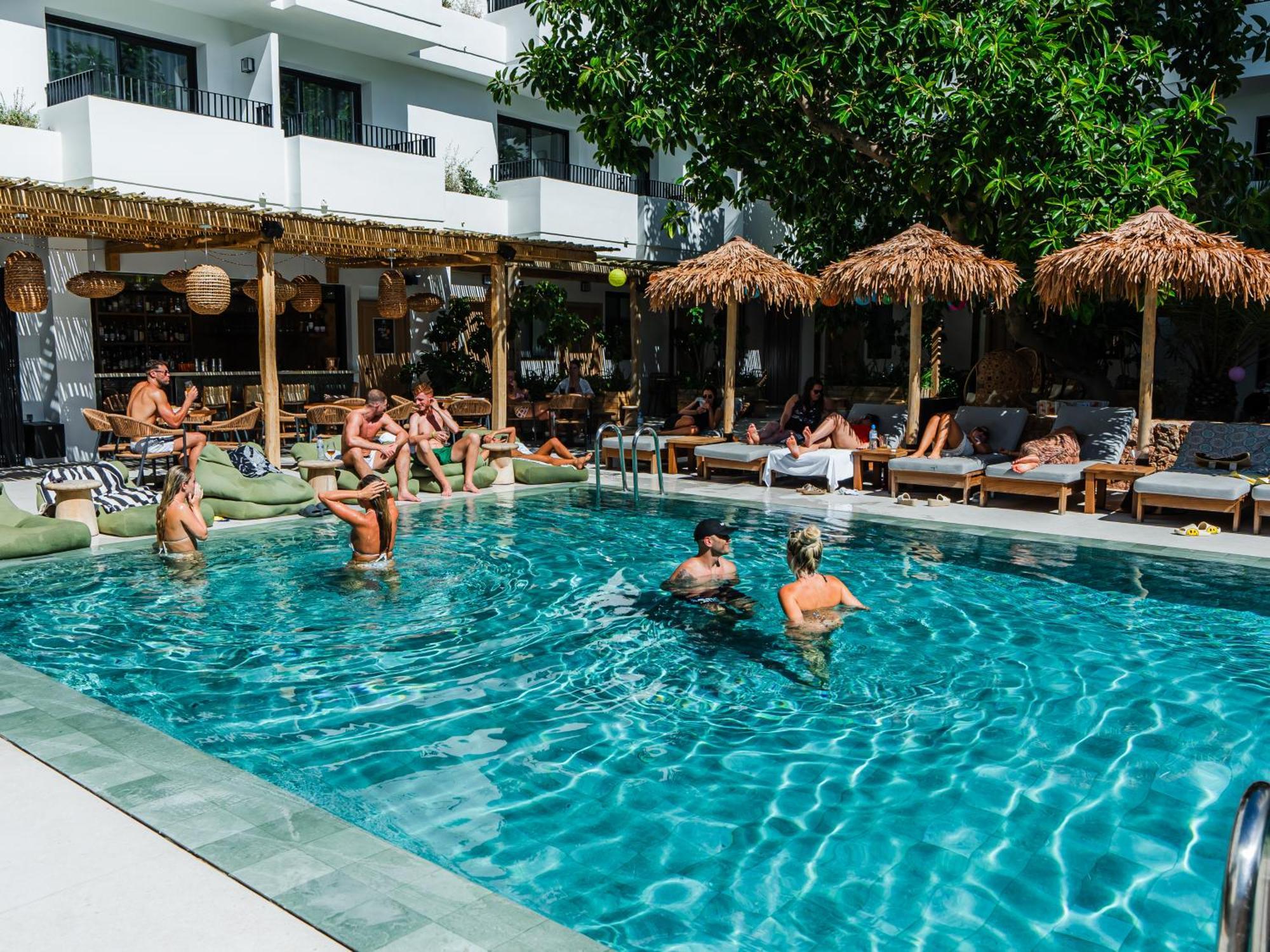 Aparthotel Casita Blanca - Adults Only San Antonio  Exterior photo